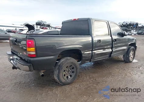 2005 GMC Sierra 1500 Sle z USA, uszkodzony, nr VIN 2GTEC13T351370444